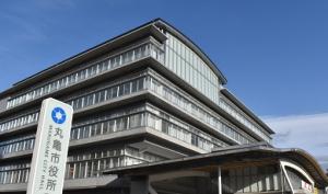 丸亀市役所外観