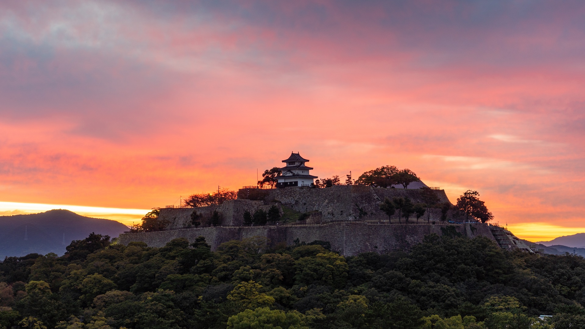 丸亀城 photo by alta_mnbnbの画像