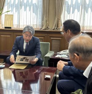 財務省　新川事務次官