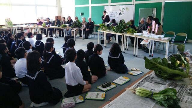 飯山南小学校　地元生産者の方々との交流会の画像1