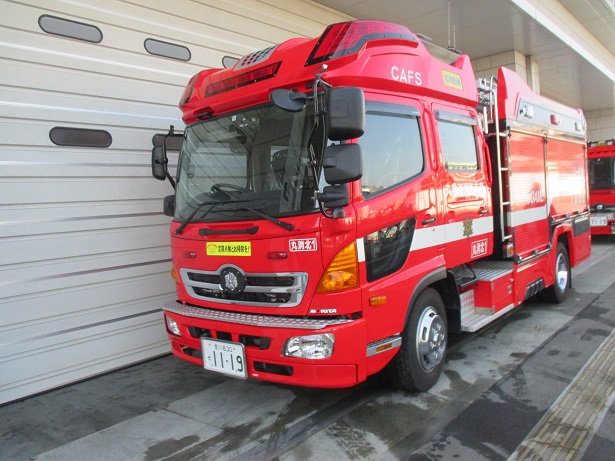 水槽付(すいそうつき)ポンプ車(しゃ)の画像