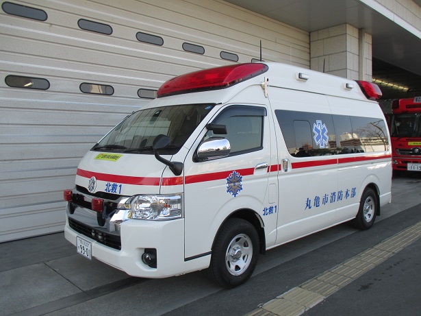 救急車(きゅうきゅうしゃ)の画像