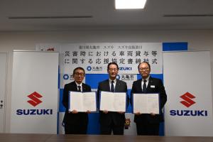 スズキ自販香川、スズキ株式会社との締結式