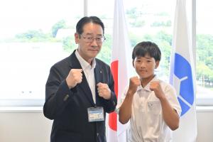 茨木さんと市長の写真